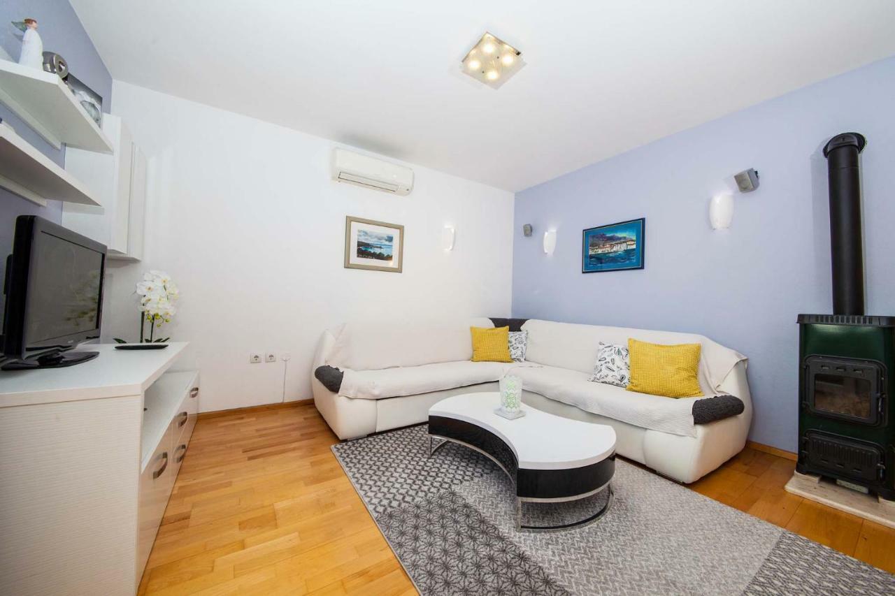 מאקרסקה Apartment Sarena מראה חיצוני תמונה